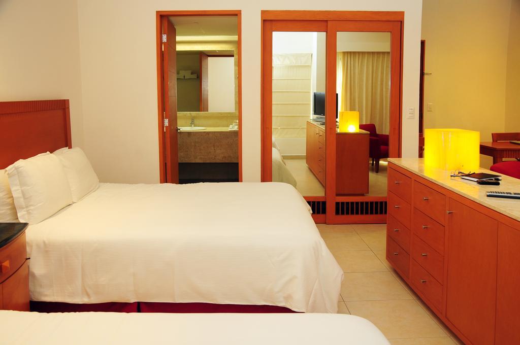 Ambiance Suites Cancún Zimmer foto